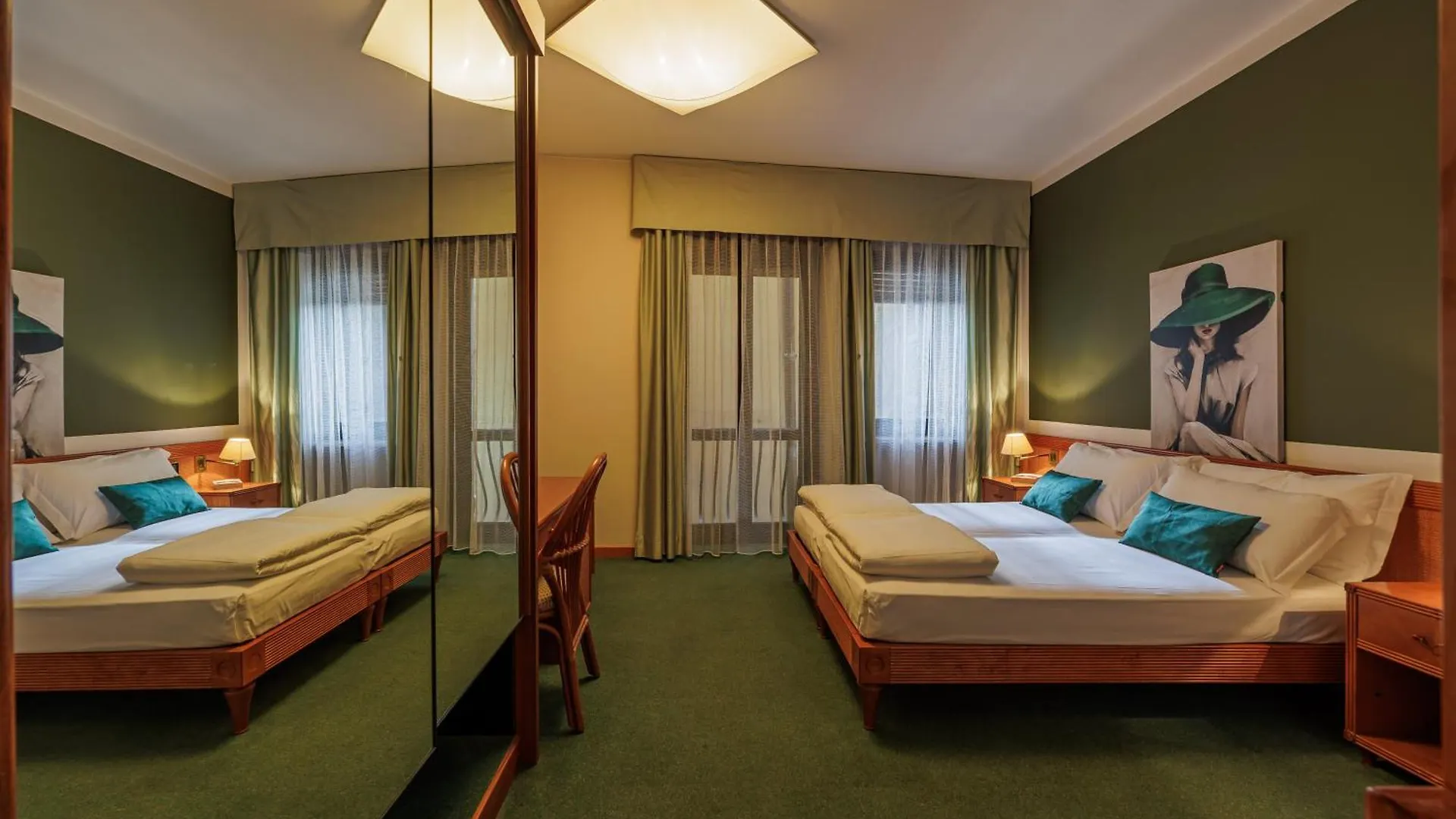 Hotel alla Grotta Lazise Italia