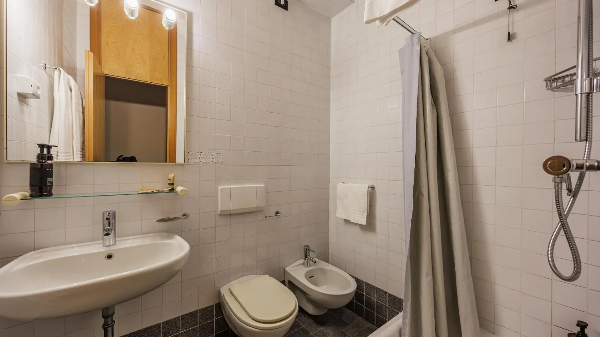 Hotel alla Grotta Lazise