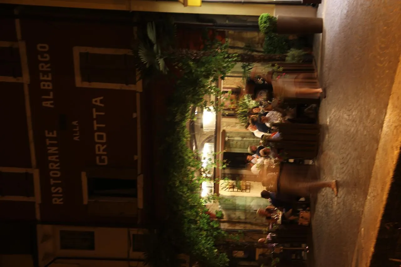***  Hotel alla Grotta Lazise Italië