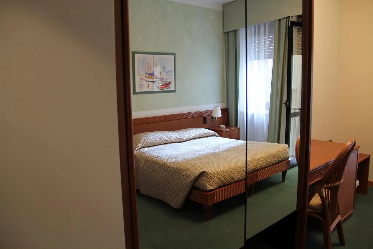 Hotel alla Grotta Lazise Italië
