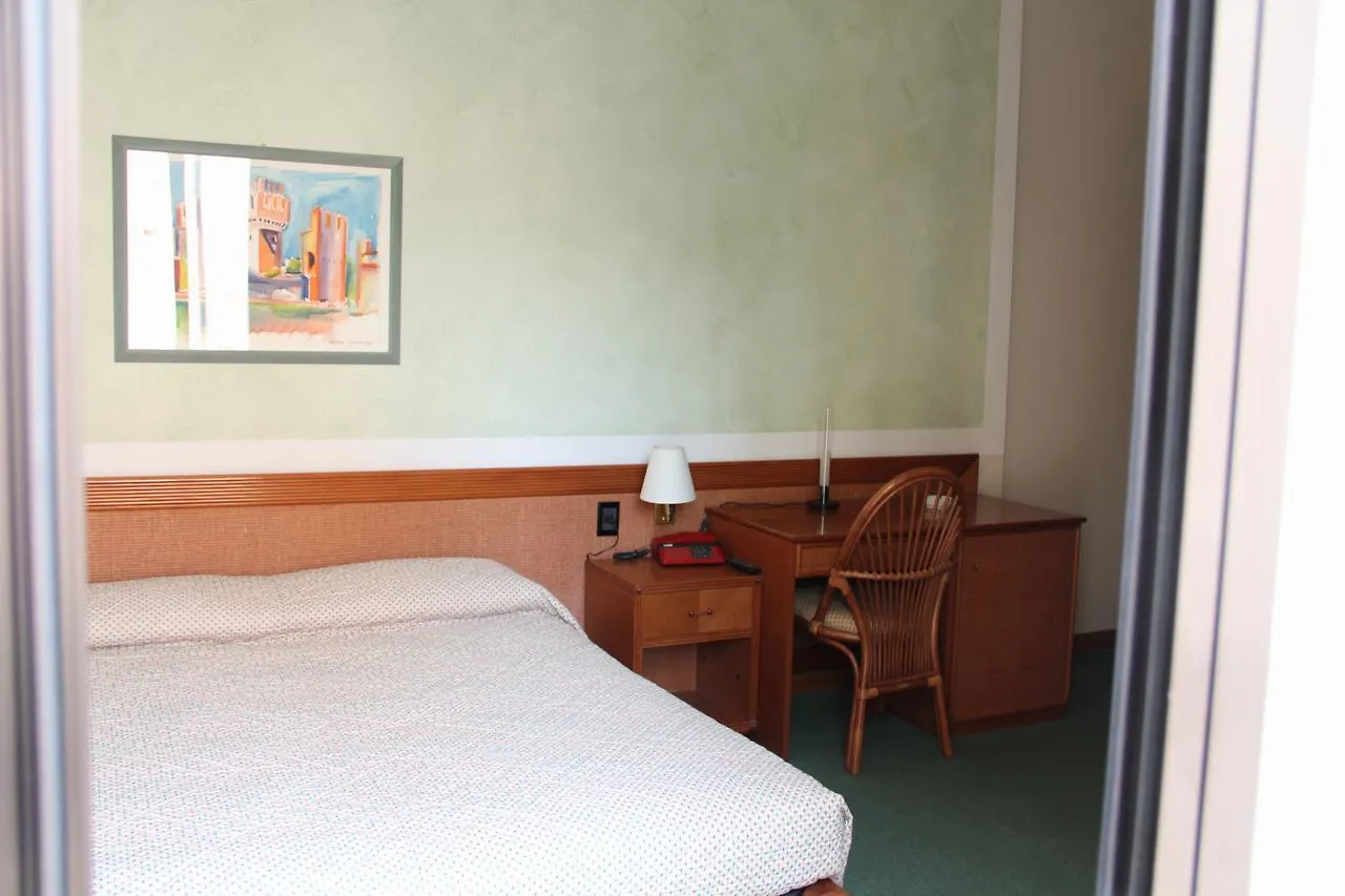 Hotel alla Grotta Lazise