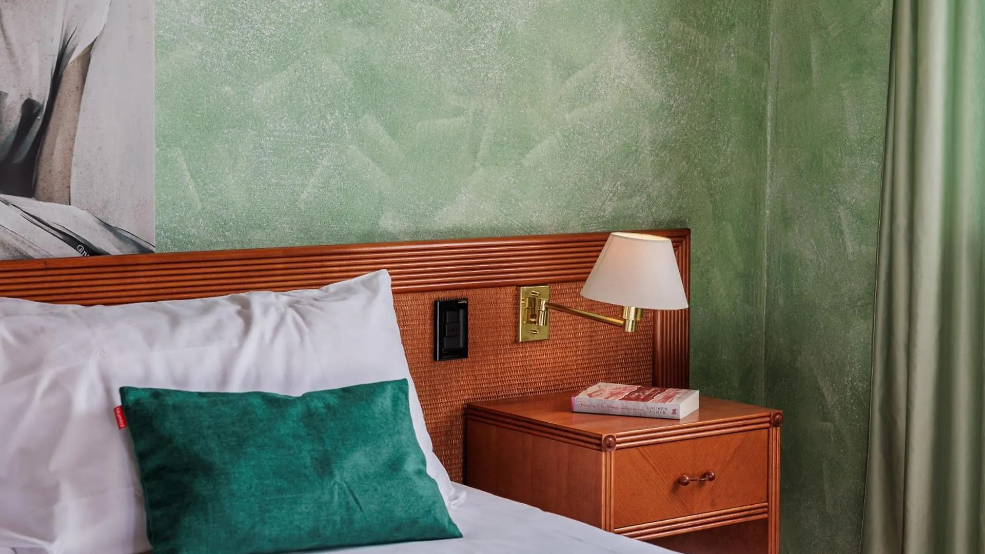 Hotel Alla Grotta Lazise 3*,