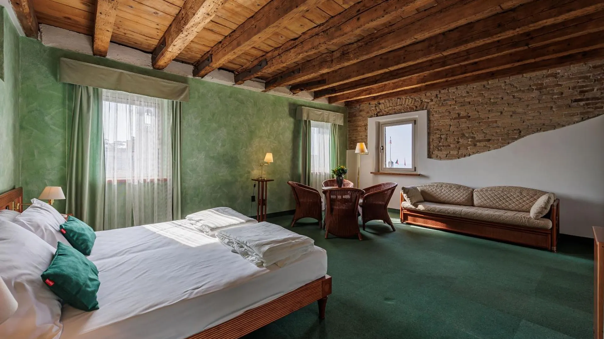 Hotel Alla Grotta Lazise