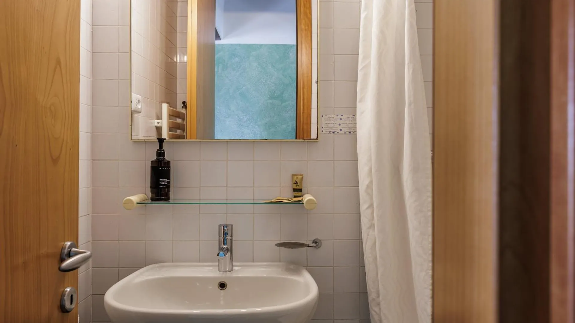 Hotel Alla Grotta Lazise 3*,