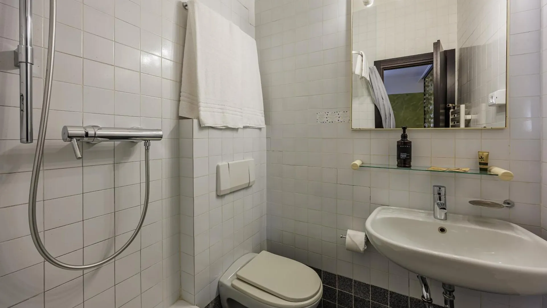 Hotel Alla Grotta Lazise Italien