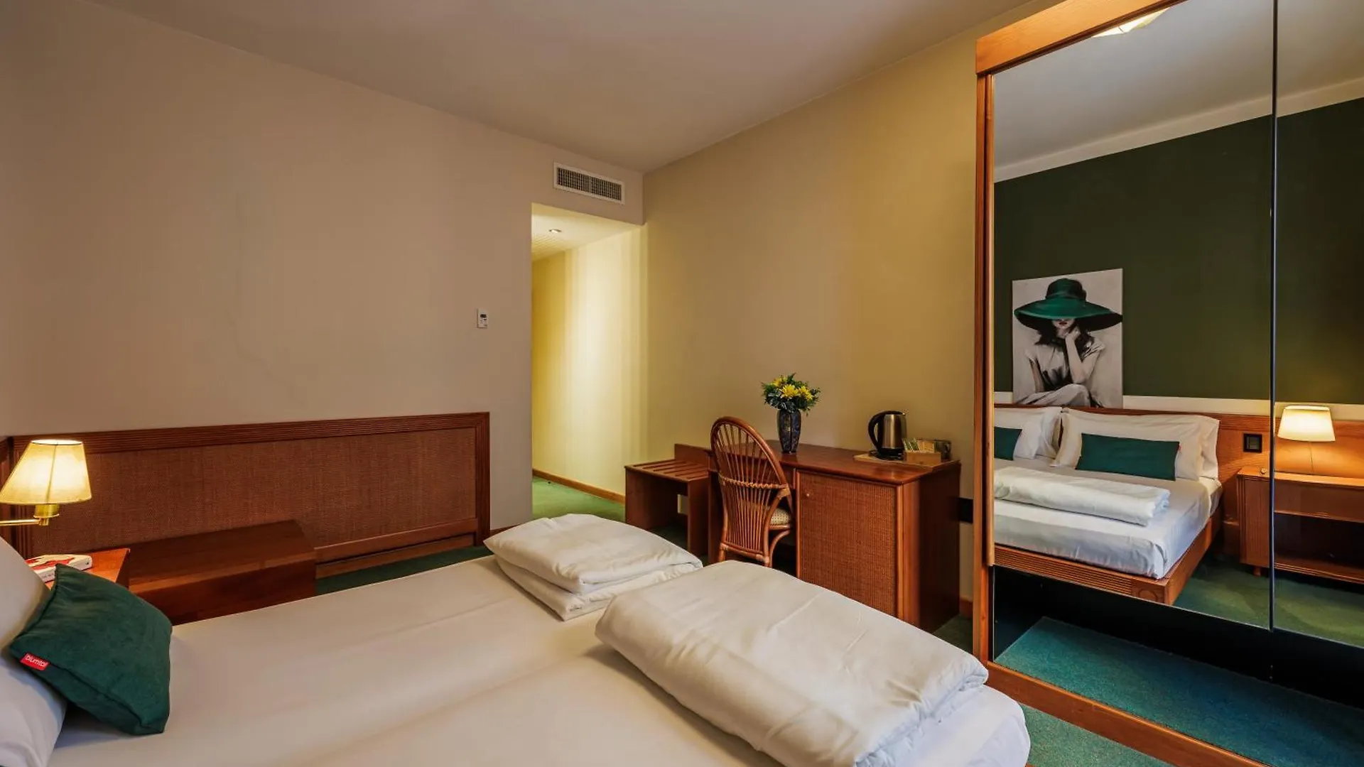 Hotel Alla Grotta Lazise